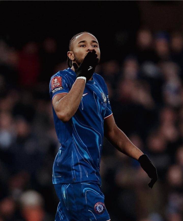 开云app切尔西发布备战花絮，转会期扳平良机，德甲任务艰巨，轮换策略成焦点的简单介绍