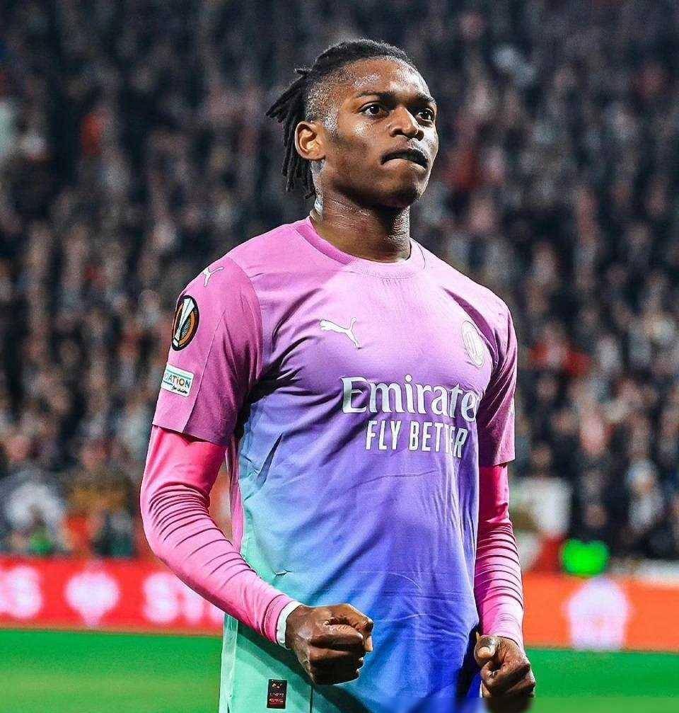 开云体育犹他爵士训练开放日，冲刺阶段临场应变引欢呼，意甲在即，纪律约束更严格的简单介绍